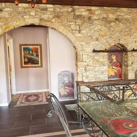 Vila Sigal Μπεράτ