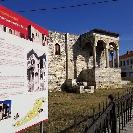 Vila Sigal 4* Μπεράτ
